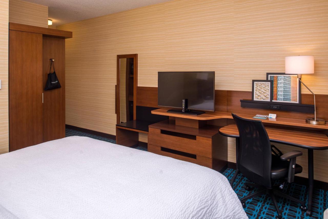 Fairfield Inn & Suites By Marriott St. Louis Westport Maryland Heights Exterior photo